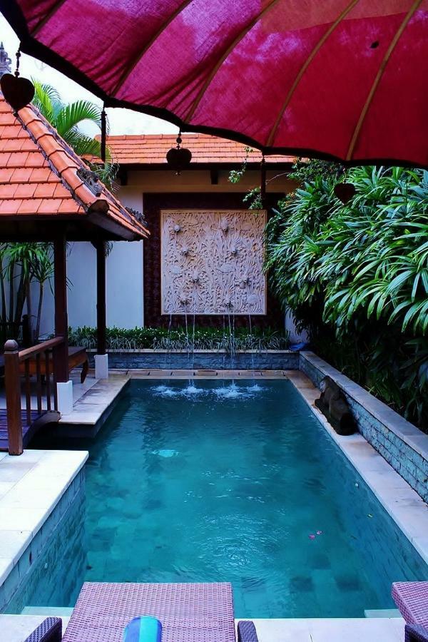 Villa Heliconia Seminyak Esterno foto